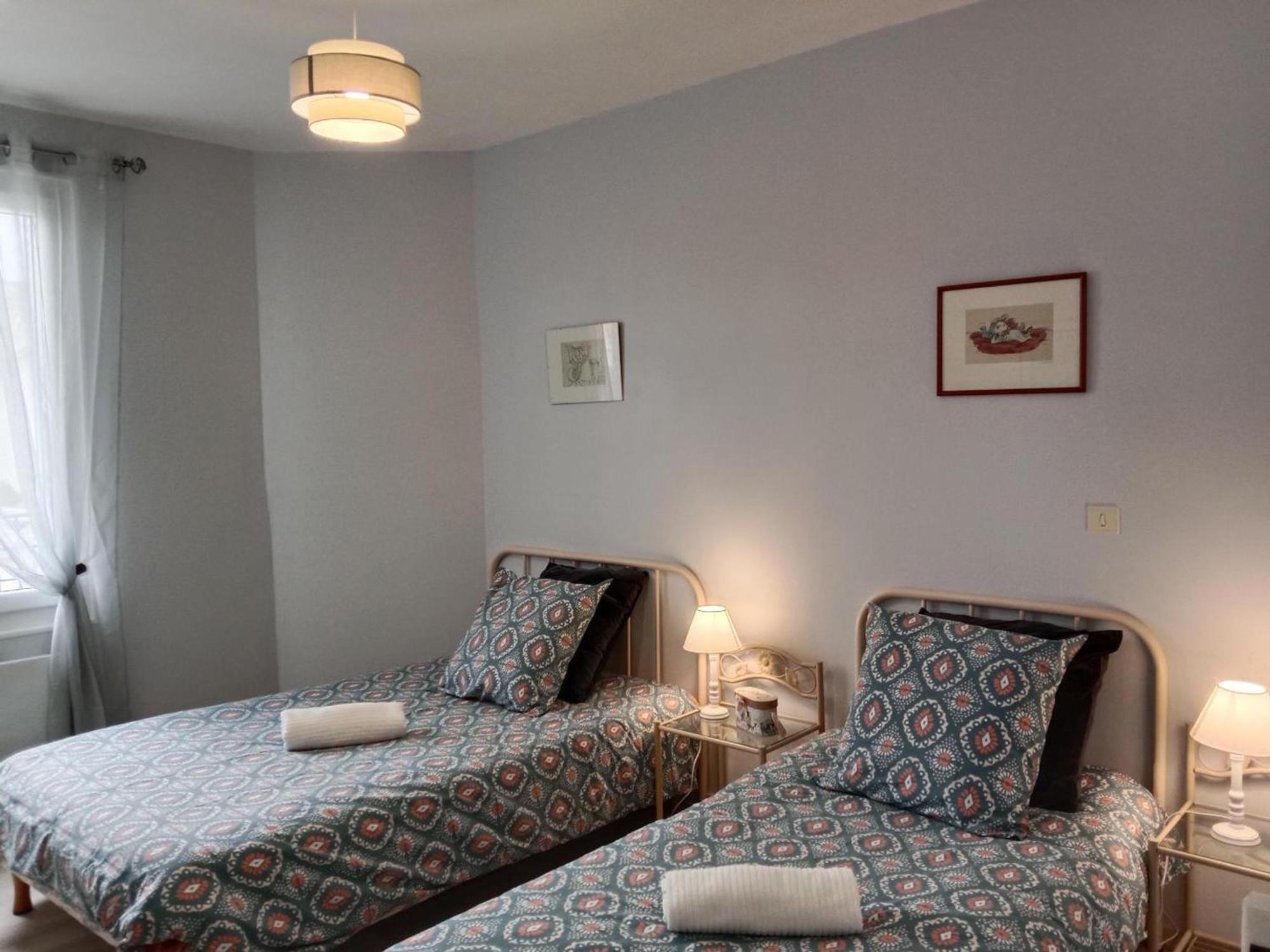 Maison Renovee Proche Vichy : 3 Chambres, Cour Fermee, Tout Inclus, Ideal Curistes Et Activites Naturelles - Fr-1-489-481 Bellerive-sur-Allier Exterior photo