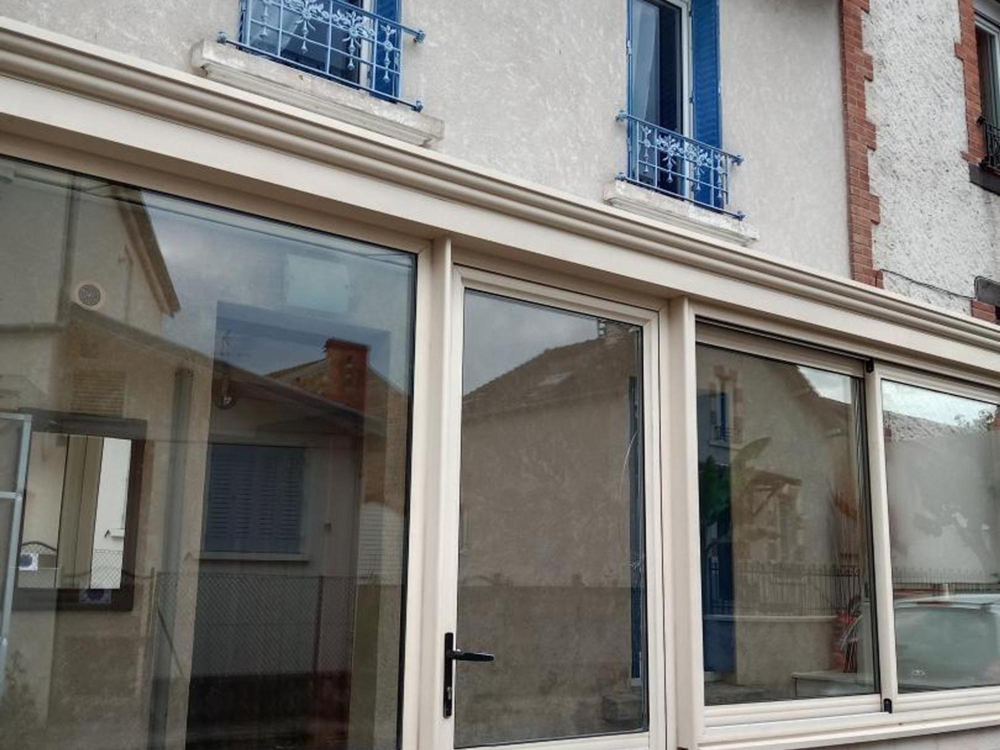 Maison Renovee Proche Vichy : 3 Chambres, Cour Fermee, Tout Inclus, Ideal Curistes Et Activites Naturelles - Fr-1-489-481 Bellerive-sur-Allier Exterior photo